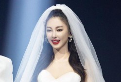 娱乐吃瓜姐蔡徐坤,从娱乐吃瓜姐到现象级偶像的蜕变之路